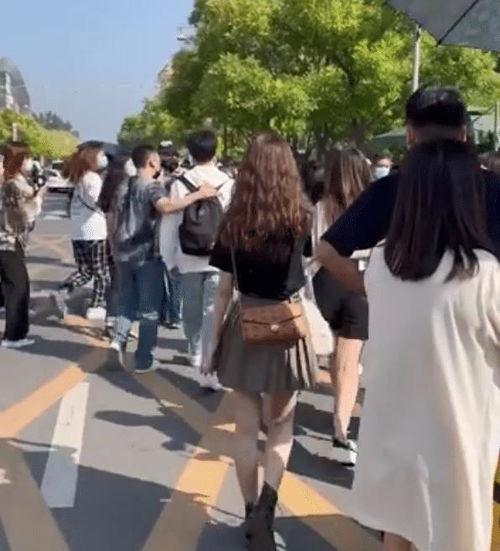 张真源私生爆料最新动态,最新动态揭秘不为人知的一面 第1张 张真源私生爆料最新动态,最新动态揭秘不为人知的一面 第1张